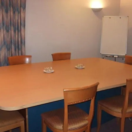 Carnmore Hotel Takapuna 