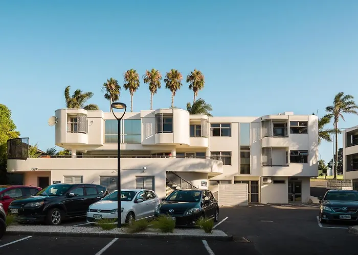 Carnmore Hotel Takapuna